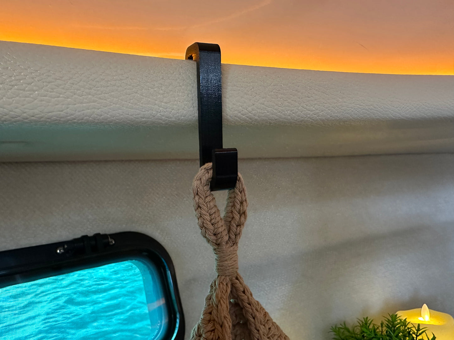 Hanger Hooks - 6 pack