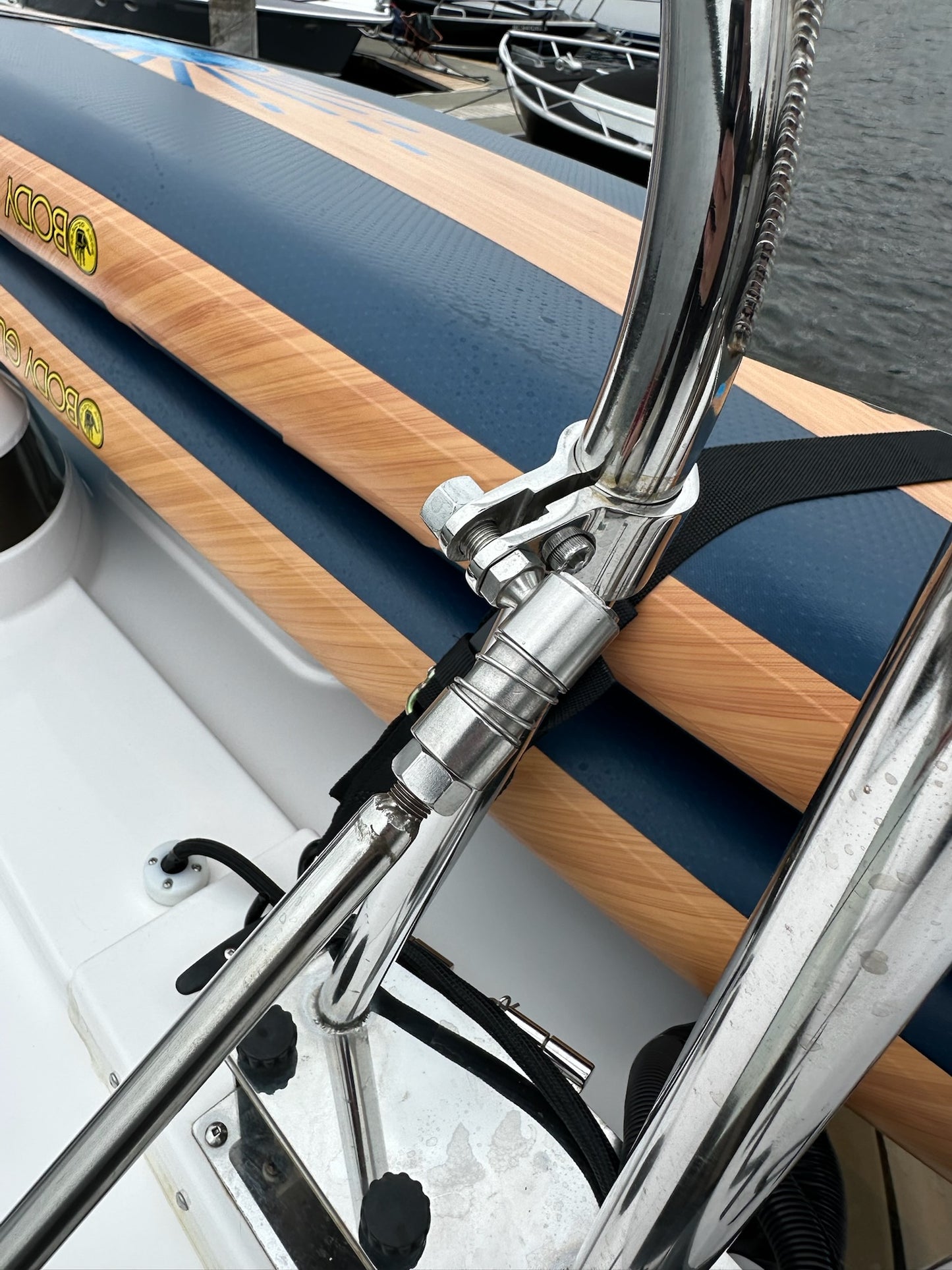 Mast Support